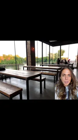My hidden gem of Metropolitan Brewing #chicago #chicagofood #chicagofoodie #chicagofoodguide #chicagobeer #chicagobrewery #chicsgotiktok #chicagotok #chicagothingstodo #avondale #roscoevillage #chieats #greenscreen 