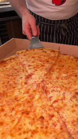 New York City style cheese pizza from @eastvillagepizza! 🍕🤤 Yes, PLEASE. #DEVOURPOWER #fyp #foryou #foodtiktok #pizza #nyc #newyorkcity #nycpizza #pizzanyc #cheese #cheesepizza #newyorkpizza #devour 
