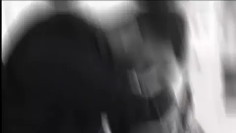 .... söylenecek bir çok şey varken susmak...