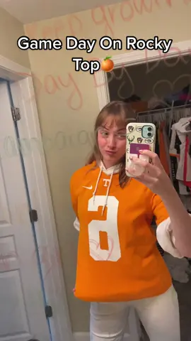 That 7-0 feelin🍊 how’d your college team do this week? #FomotionalFinds #DidYouYawn #ncaa #CollegeFootball #collegegameday #knoxville #tennessee #volunteers #neyland #vols #utk #universityoftennessee #foryou