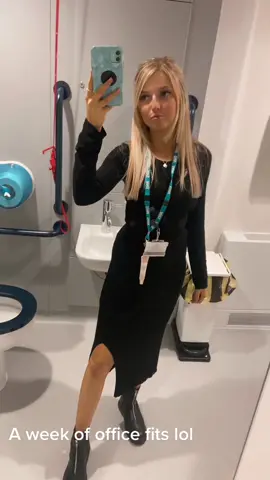 A week of admin outfits filmed in my fave toilet #nhs #admin #office #DidYouYawn #StopScammerTime #fyp 