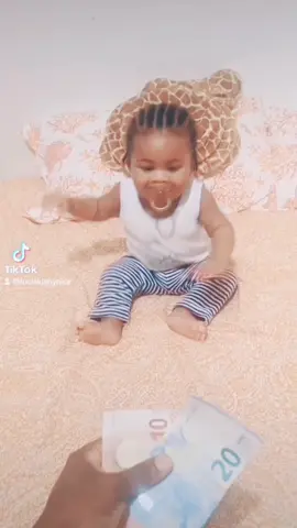 @Giulia  #cutebaby #abgiulia3 #luciakishynice 