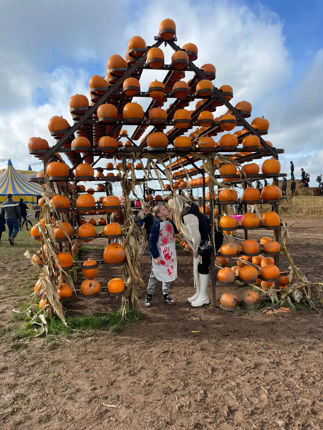 #halloweenfarm #halloween #dayout #myboy 