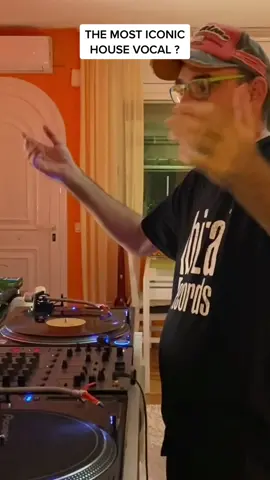 Is this the most iconic House Music vocal sample of all time? #dj #housemusic #housedj #housemusicalllifelong #vinyldj #vinylrecords #technics1200 #pioneerplx1000 #fyp #pioneerdj #djtiktok 