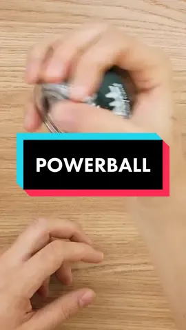 Meus queridos, a Powerball é um equipamento que te ajuda a fortalecer o pulso, o braço e muito mais sem sair do lugar! Já falei dela outras vezes no canal e vale a pena conhecer! #powerball #exerciciosemcasa 