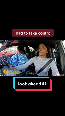 #driving #lesson #control #steering #drivinginstructor #drivinglesson #willowtree #roundabout #yeading #dualcontrol #brake #stop #hazard #OhNo