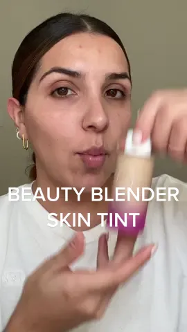 Es mi nueva favorita woww #skintintreview #skintint #beautyblender #makeup #fyp #parati @beautyblender @wetnwildbeauty 