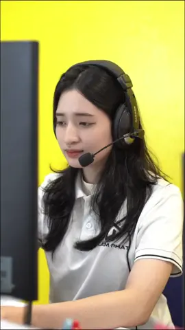 Cũng là tư vấn. Nhưng nó lạ lắm Á 🤣🤣🤣