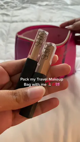 Pack my travel makeup bag with me 🎀 I definitely need a new travel bag. #makeup #makeupbag #asmr #travelmakeupbag #packwithme 