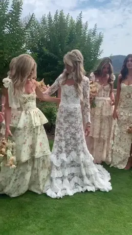 Getting your girls in order ✨ #vchapman bridesmaids 🤍💛✨ all in our Carmel Valley Rose collection for our owner & designer’s wedding! #vchapmanstudio #wedding #bridesmaidsdresses #bridesmaids #bride #weddinginspo #creambridesmaiddresses #floralpeintdresses  #californiawedding 