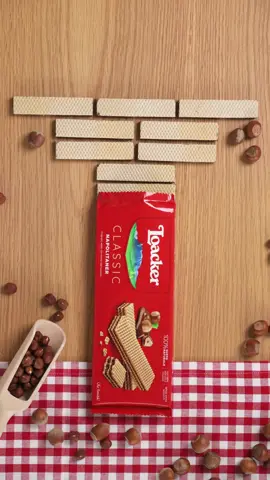 With 100% Italian hazelnuts 😉 some pure goodness! #loacker #napolitaner #wafer #puregoodness