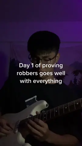 robbing you #the1975 #robbers #aboutyou #beingfunnyinaforeignlanguage #bfiafl #eletricguitar #fender #songremix 