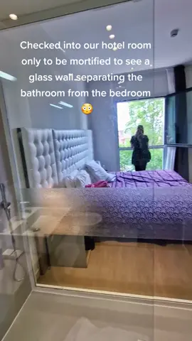 Luckily it was just us girls, but imagine coming here with someone you were trying to impress 😳😅 #fyp #foryoupage #traveltiktok #travellife #travelfail #venice #hotelfails 