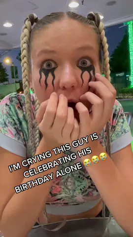 The saddest thing i’ve ever witnessed 😭 #fypシ #viral #birthday #happybirthday #sadbirthday 