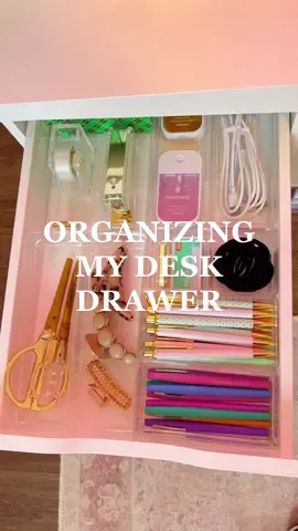 Finally getting my office organized ✨📎✏️ #officeorganization #organizewithme #organizingasmr #asmrorganizing #deskorganization #deskorganisation #officedesk #deskdecor #deskorganizing #organizeddesk #organizationasmr 