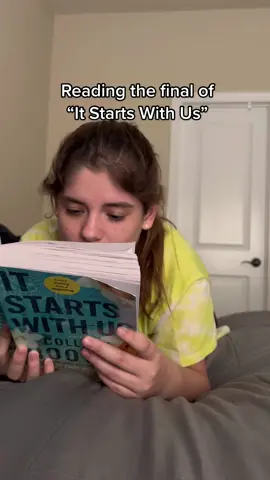 I want more 🥹 @Colleen Hoover #itstartswithus #lilyatlas #itendswithus #reading 
