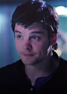 #primeval #primevaledit #primevalseries #connortemple #connortempleedit #andrewleepotts #fy #fyp #foryou #foryoupage