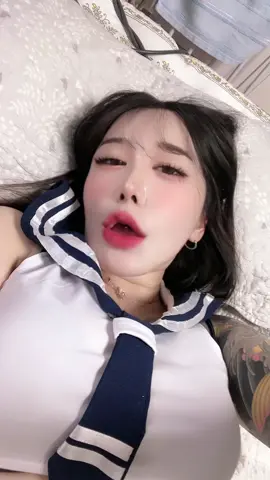 #callmemaybe 