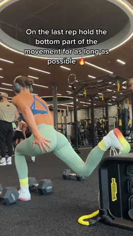 My legs are still shaking after this 🥵 Full Workout is on IG 🔥 Wearing @Oner Active #legday #legfinisher #legworkout #glutes #glutesworkout 