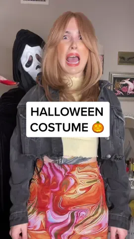 oh you wanna play psycho killer? #halloween #halloweencostumeideas #couplescostume #scream #OOTD #fyp #tatumriley #ghostface #viral 