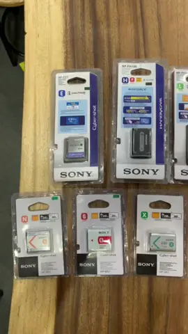 Pin thay thế pin Sony các loại dùng cho máy ảnh du lịch, máy ảnh, máy quay,… #dientuimax #phukienmayanh #pinsacmayanh #pinmayanh #pinmayanhsony