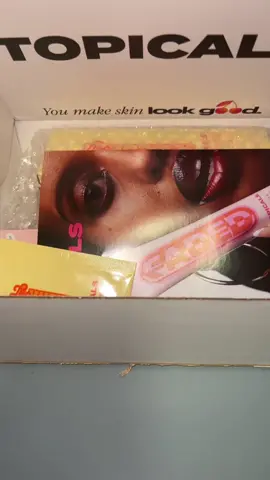 Thank you @TOPICALS for sending me some goodies! So excited to try them out ✨🫶🏻 #topicals #topicalsgiftedme #topicalsinsider #funnerflareups #spottiehottie 