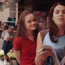 cutest smile !! #mayfie1ds #rorygilmore #gilmoregirls #foryoupage #fyp #viral 