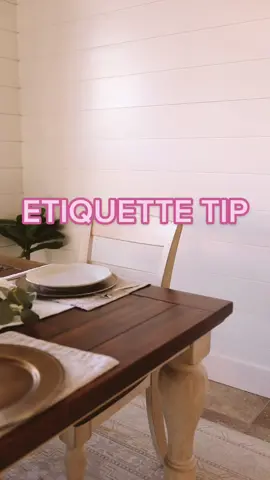 🍽️ #etiquette #etiquettetips #etiquettedining #etiquettedining101 