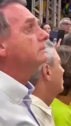 Logo  após o resultado das urnas, o Presidente chora e agradecer a Deus.   #thankgod #true #bolsonaro #Brasil #eleicoes2022 