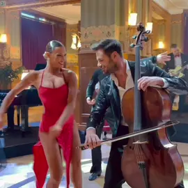 When marimba rhythms start to play… 💃🏻🕺🏻🔥SWAY iPhone version! 😉 #sway #HAUSER #iphone #video 