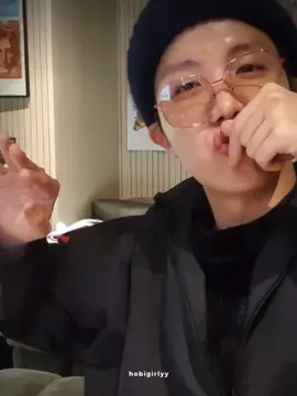 [ tag someone who needs Hoseok's kisses ] #hoseok #jhope #hobi #fypシ 