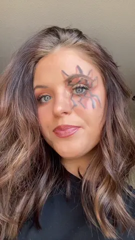 Attempted some spider eye makeup for Halloween 🕷️🥴 didn’t turn out like I wanted but still kinda cool lol #halloweenmakeup #spidereyes #spidermakeup #halloweenmakeuplook #makeuphallowen 