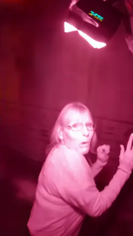 Best “SCARED” of the year goes to this lady 😂 #funnyvideos #scarecam #funnyscare #hauntedhouse #planotx #fail 