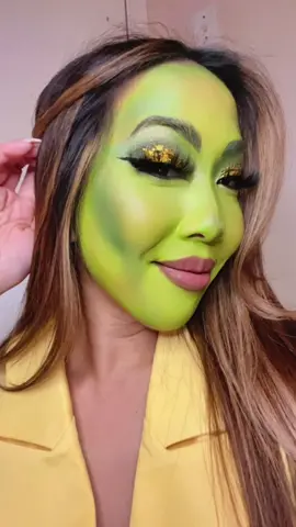 Boyyy we had a time last nightttt. Did y’all make it through Halloween weekend? 💀🎃#TheMask #halloweenmakeup #jimcarrey 