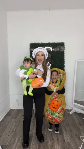 Nuestro primer halloween familiar 🎃 #halloween #halloweencostume #familycustums #disfrasenfamilia #custumeideas 