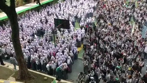 Banyak orang yang mengikuti, tapi mereka tidak bisa menjadi kami!! #smkpluspgri1cibinong #smea 