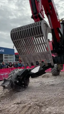 Demostrations At Bauma 2022 In Munich - Spider Excavator #megamachineschannel  #excavator #heavyequipment #heavymachinery #construction #mining