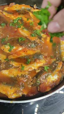 شطيطحة سردين خفيفة وظريفة والبنة روعة 😘                               #recipes #مطبخ #foodporm #recettes  #وصفات_سريعة  #recettefacile  #وصفات #وصفات_سهلة #طبخات_سهله_لذيذه #dzpage#dz#algeria 