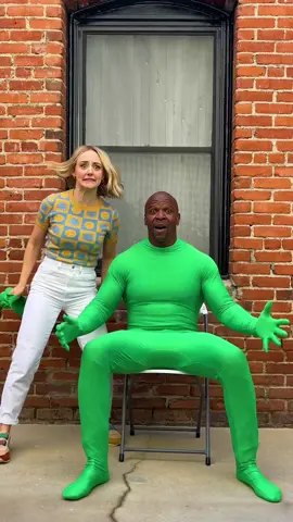 Replying to @rissaz45 🚨GREEN MAN FACE REVEAL🚨 👀  #greenmanfacereveal #facereveal #dance @Terry Crews 