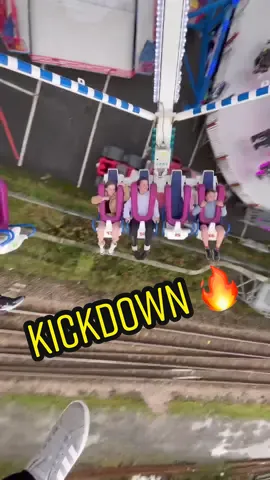 Kickdown (William Clark)  #freakout #funfair #rider #uk #claw #rides #scary #fast #carnival #england #fyp #foryoupage 