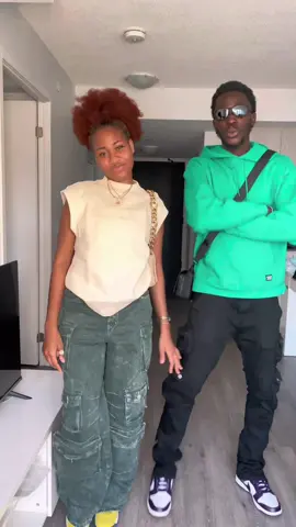grwm: FRIEND edition🖤 #OOTD #fashiontiktok #friends! @wavyakz_ 