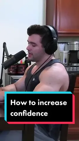 James gives advice on how to be more confident  #mogcast #podcast #jamesenglish #podcastclips #soosh #bodybuilding #Fitness #fyp  #confidence #teen #maleimprovment