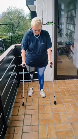 #CapCut  #amputeetiktok #disabilitytiktok #amputeestrong #amputeewoman #proudamputee #amputeelife #bayern #germany #amputation 