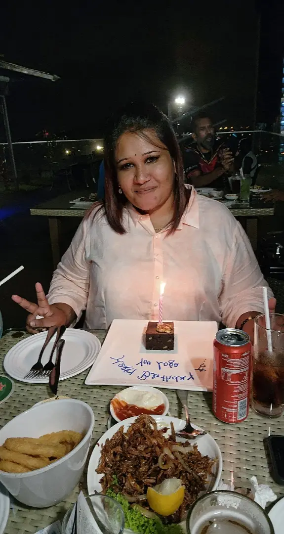Bufday treat buy someone special..tq so muc ya.at one city rooftop.tq for the day