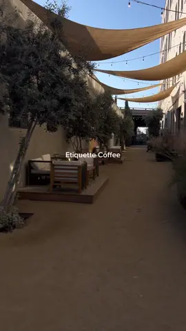DTLA coffee shop #dtla #la #etiquettecoffee #coffeeaddict #coffeetiktok #coffee #coffeetok #coffeeshop #coffeelover #coffeeshops #caffeinication #lacoffee #lacoffeeshops #lacoffeeshop #lacoffeespot 