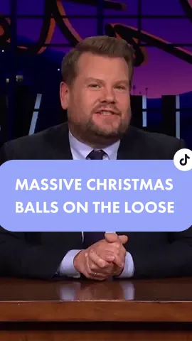 Ho ho hohhh no 🪩👀 #christmastiktok #london #latelateshow #jamescorden 