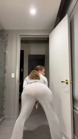 Shake what ya doctor gave yaaa! 