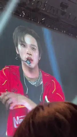 Nangis banget liat haechan sebegini khawatirnya 😭 Ya Allah my first concert setelah gagal nonton ss9. Tidak berjalan dengan baik. Jujur sih malu sama ilichil. Semoga mereka balik lagi ke indo ya 🙏🏻 #thelinkjakarta #thelinkjakartaday1 #nct127 #haechan 