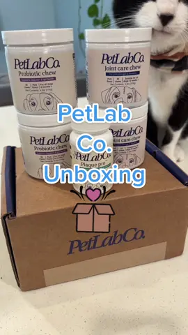 Thank you for the goodies, @PetLab Co so far, you get a 10/10 from us! I’ll be back in a few weeks with an update! #unboxing #prunboxing #petcare #dogsupplements #jointcare #probiotics #petproducts 