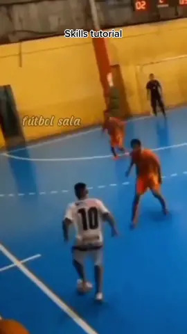 Aprende esta pisada de futsal #diaoskills #football #foryou #fypシ #viral #futbol #skills #tiro #tutorial 